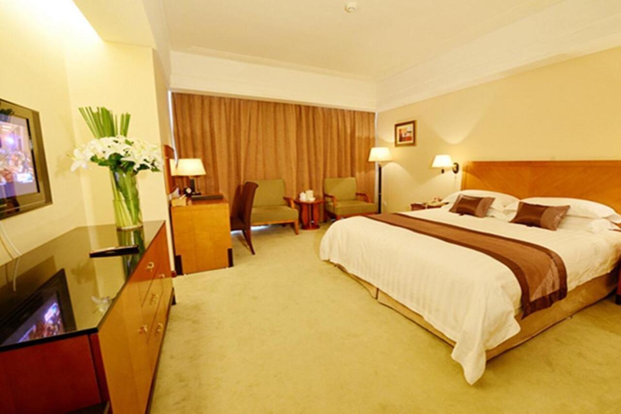 Highton Hotel Shanghai Exterior foto