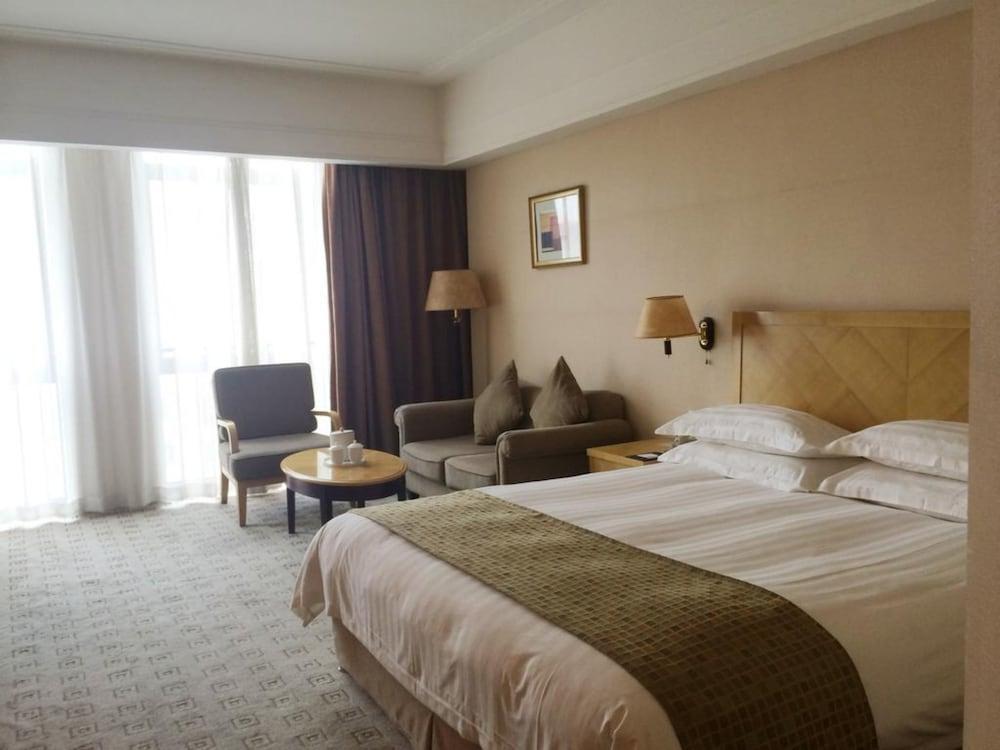Highton Hotel Shanghai Exterior foto