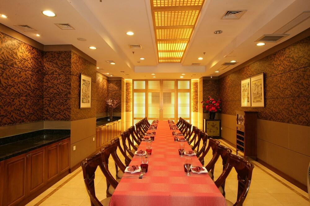 Highton Hotel Shanghai Exterior foto